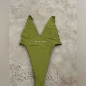 ZAMARYS SERENITY ONE PIECE swimsuit - KIWI medium new